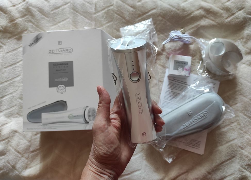 Прилад для омолодження обличчя - ДО 31.12.25 ДАЮ ЗНИЖКУ 500 грн.