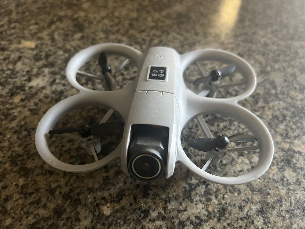 Drone com oculos virtual