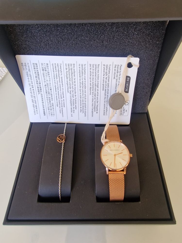 Продам годинник Armani Exchange AX7121