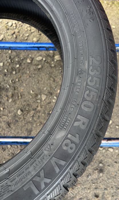 235/50/18 R18 Semperit Speed-Grip 3 зима 2 шт