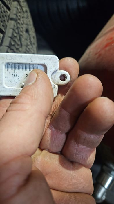 Opony zimowe Continental 255/55/19