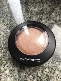 Rozświetlacz MAC soft&gentle