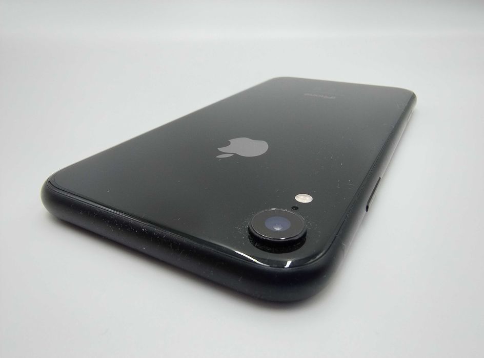 iPhone XR 64 GB czarny