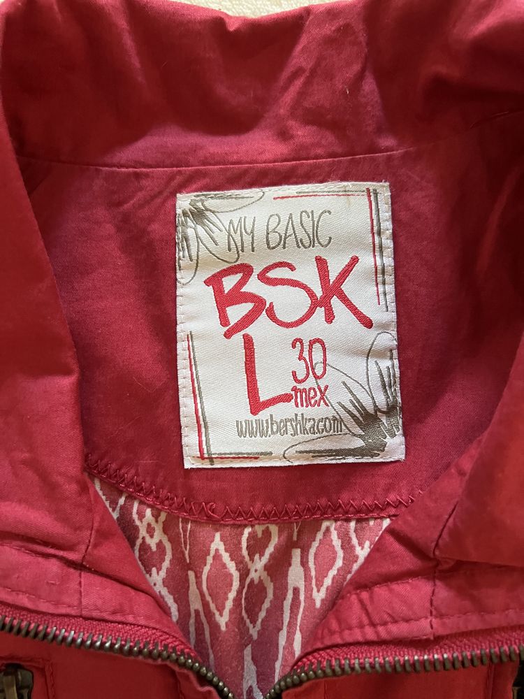 Casaco vermelho Bershka