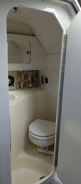 Jacht motorowy Tiara 260 Cruiser  2 spania WC Kuchnia zamiana