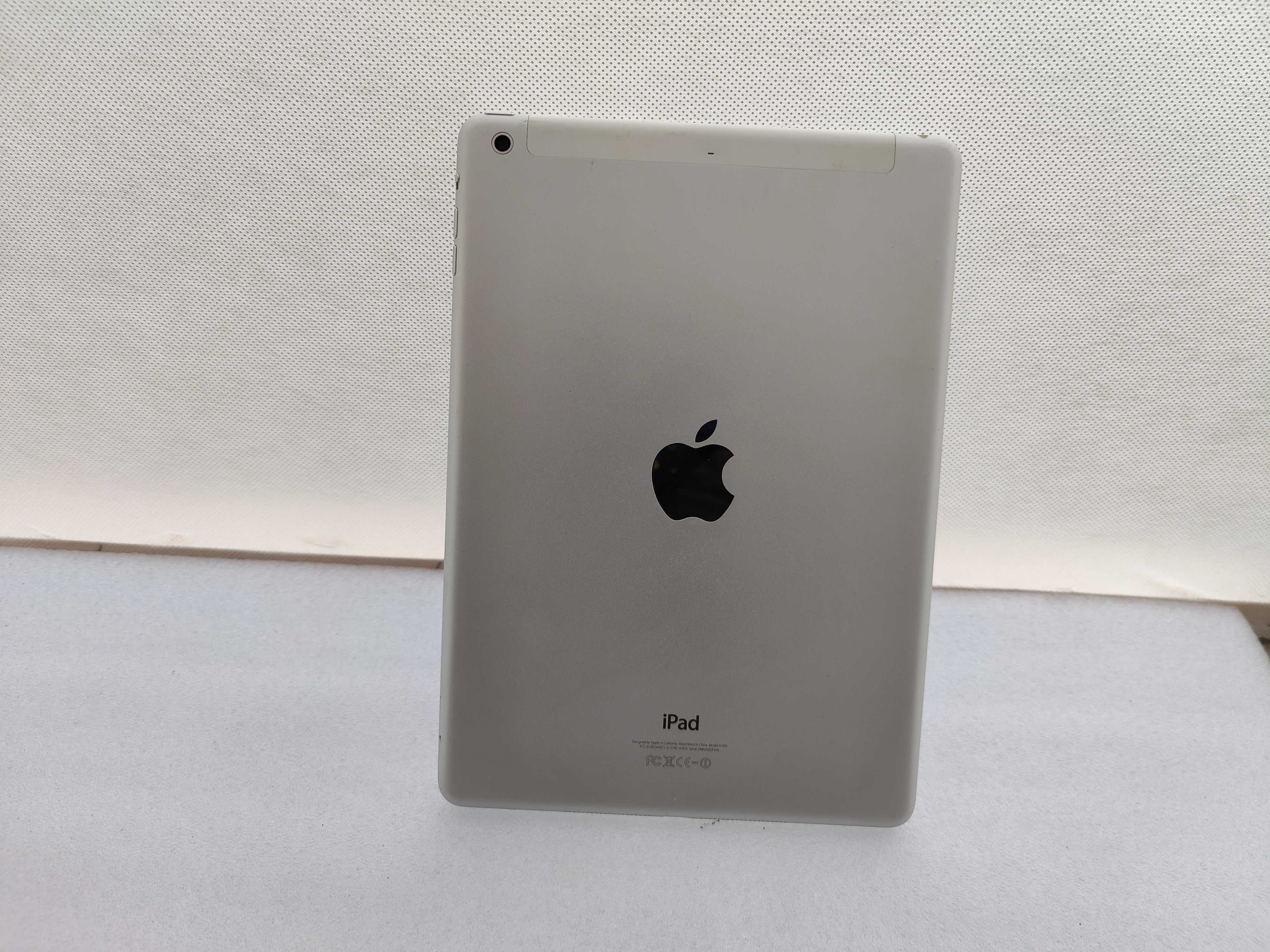 Планшет  ipad a 1475 air 64gb