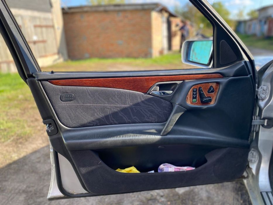 Мерседес е 300 d, мотор 3.0 дизель,коробка автомат