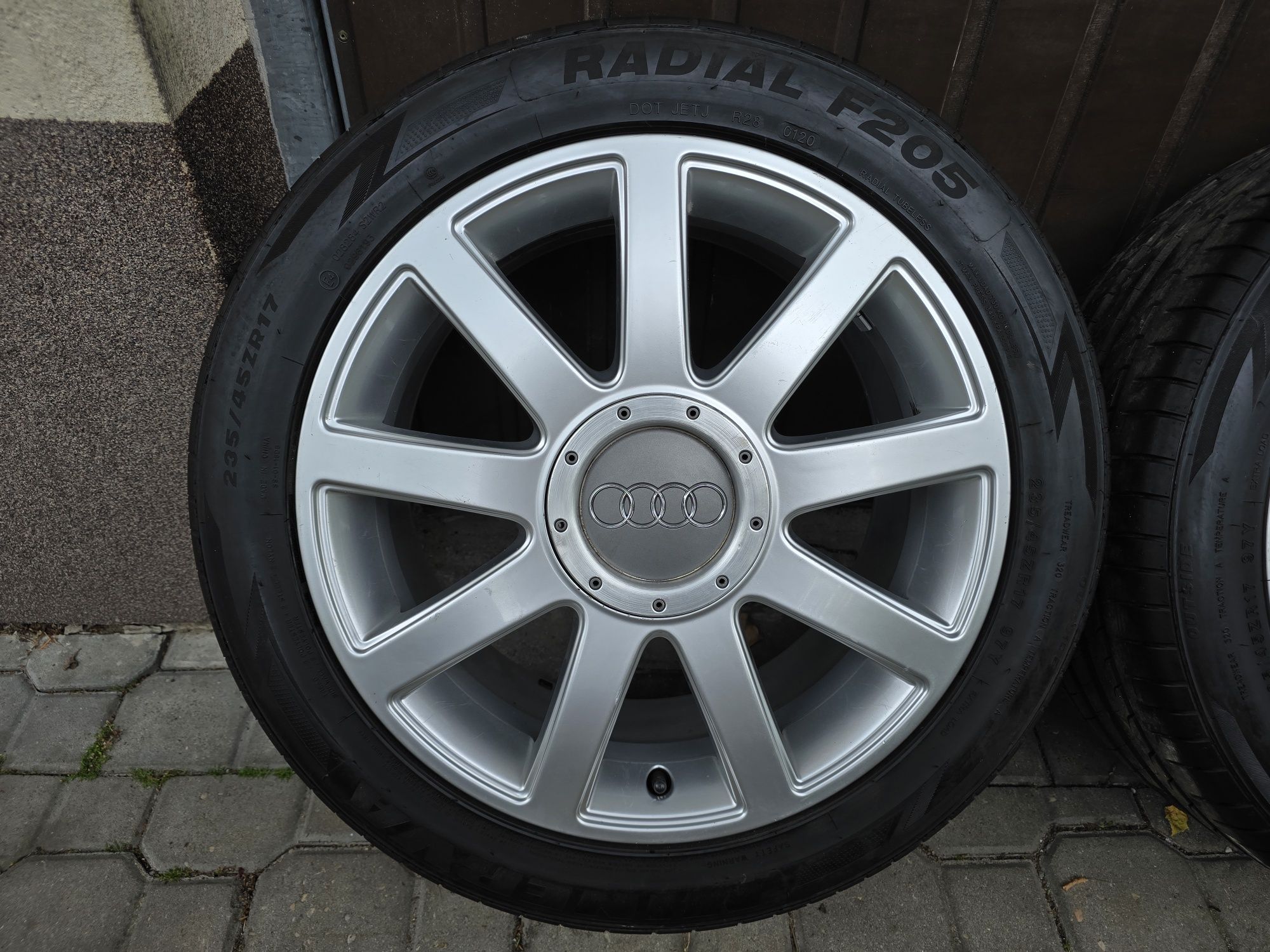 Felgi z oponami 235/45R17 Audi A4 B6 S-line B7 5x112 A3 A6 C6 TT