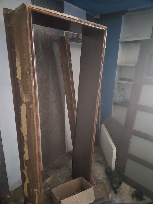 Drzwi pokojowe z ościeżnicami z drewna
