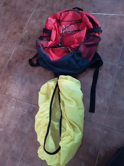 Mochila desportiva com reflector