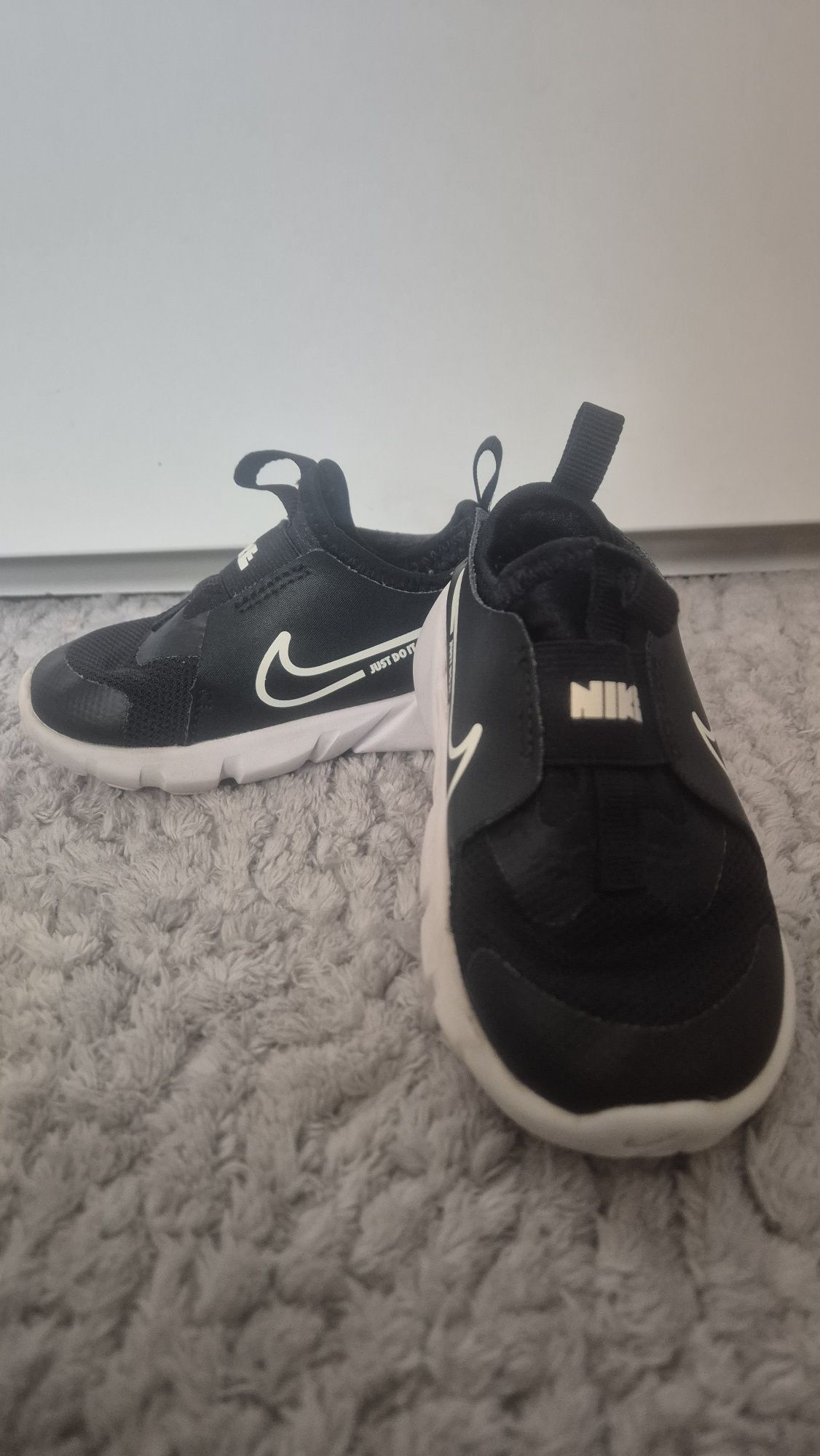 Buty Nike Flex Runner 23.5
