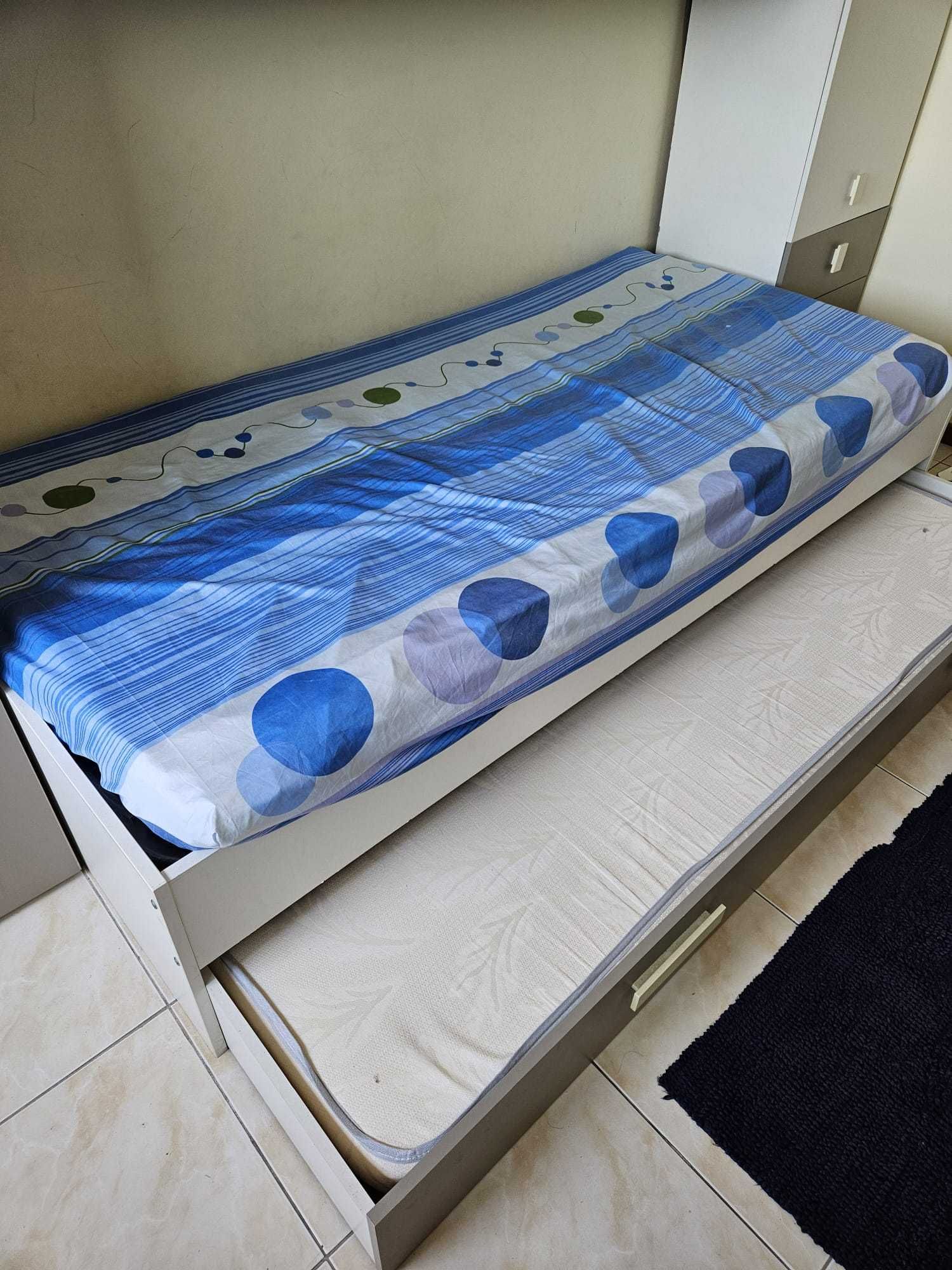 Cama com gavetão Conforama - Solteiro