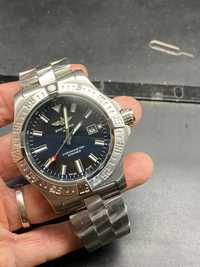 Breitling Avenger