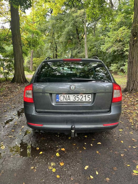Skoda Octawia 2  LAURENT Końcówka 2010r