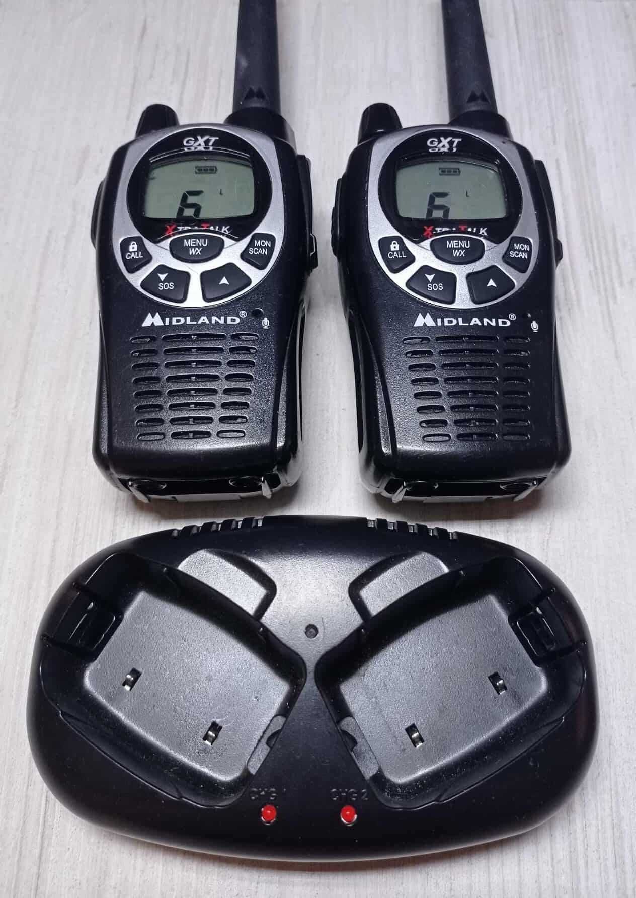Радиостанция (рация) дальнего  действия Midland GXT 1000.