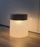 Świetny stołek pufa nastrojowa lampa w jednym