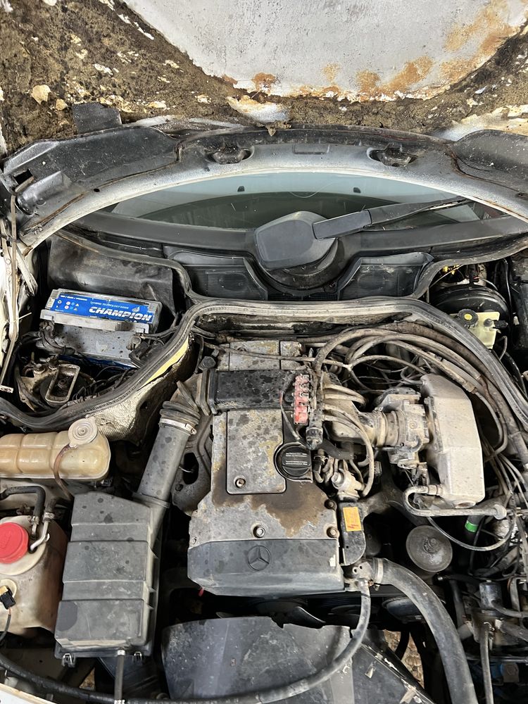 Mercedes W124 W201 W123 W202 двигун М111 2.0 бензин