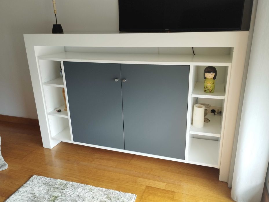 Consola - Madeira lacado a branco, portas cinza - 1,60 m