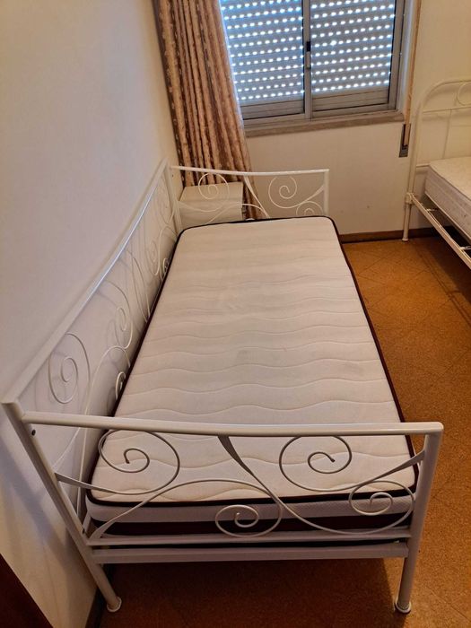 Cama metal IKEA solteiro