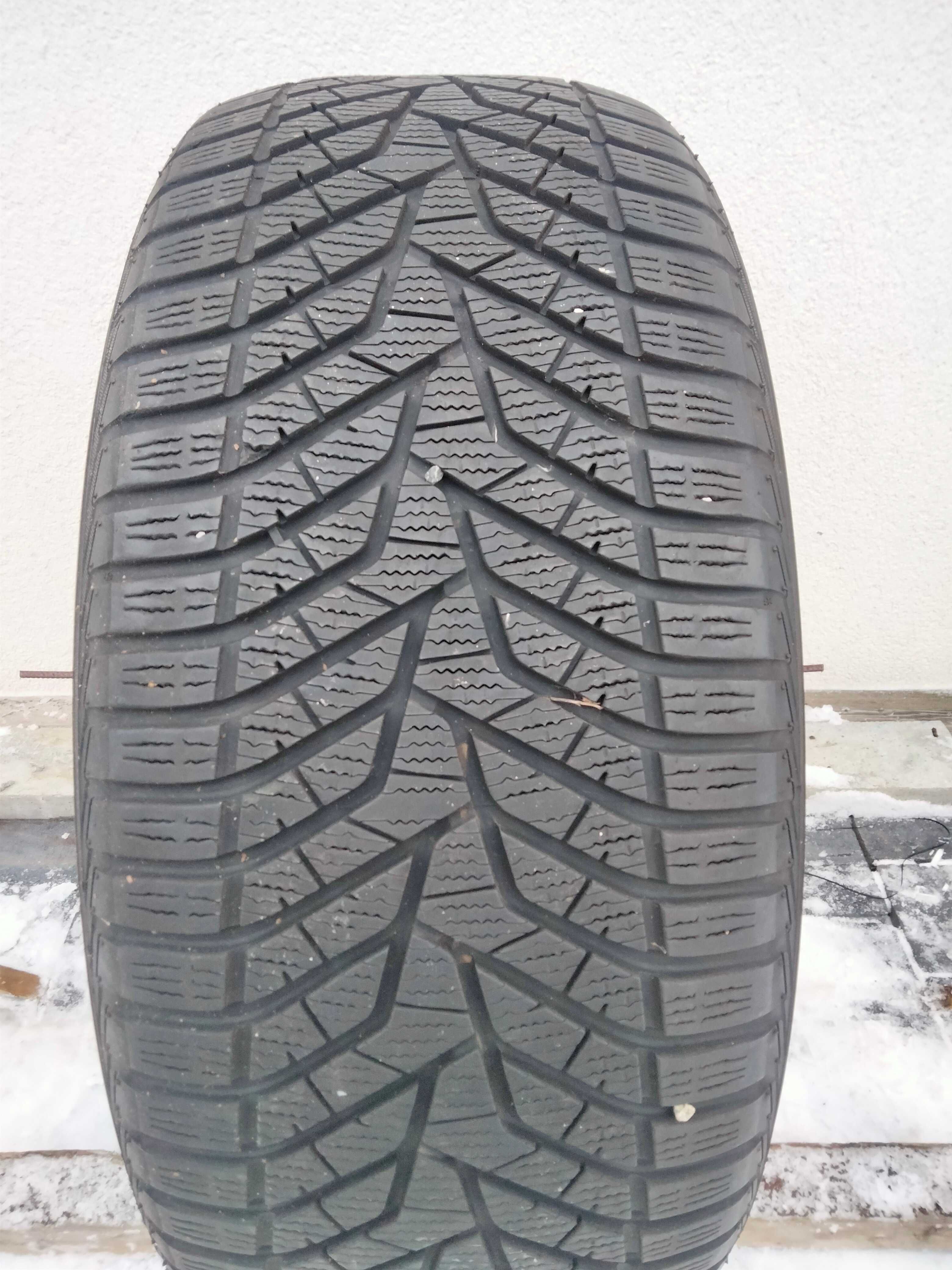 OPONA YOKOHAMA 255/45R20 BluEarth Winter V950 105V 6.5mm Wysyłka