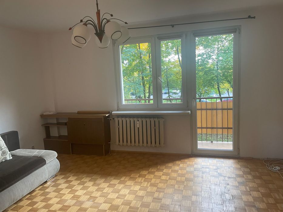 Mieszkanie na I piętrze, Oś. Michałów