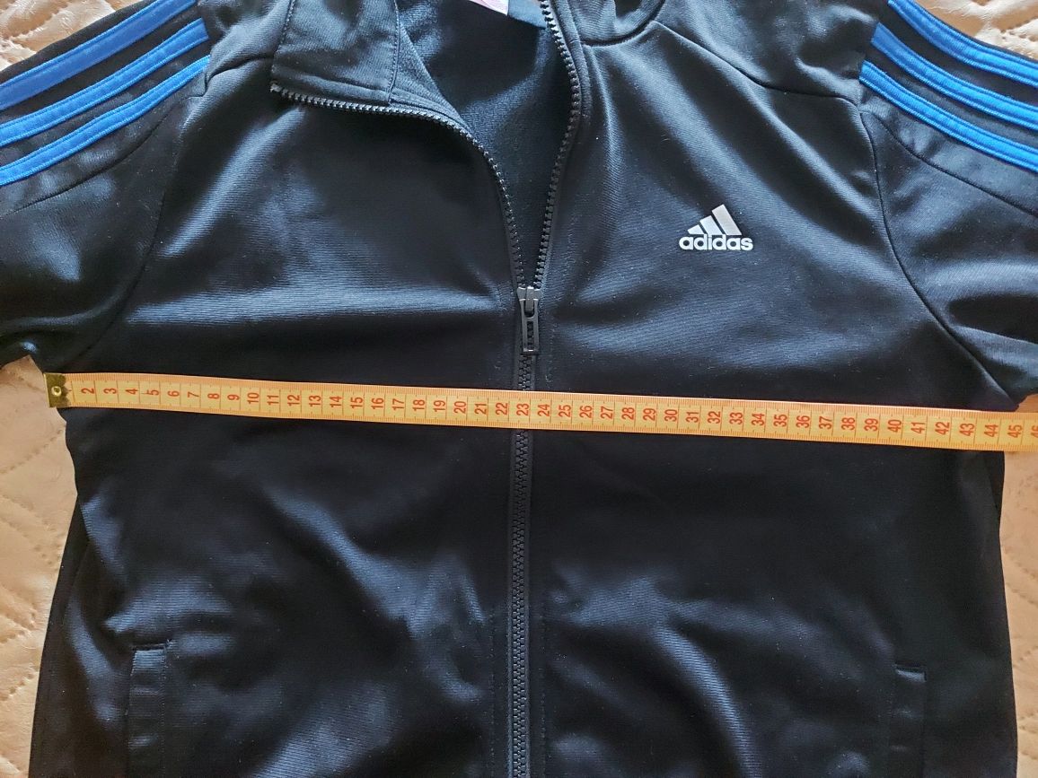 Спортивна кофта adidas, олімпійка оригінал
мужская цвет чёрный с аппли