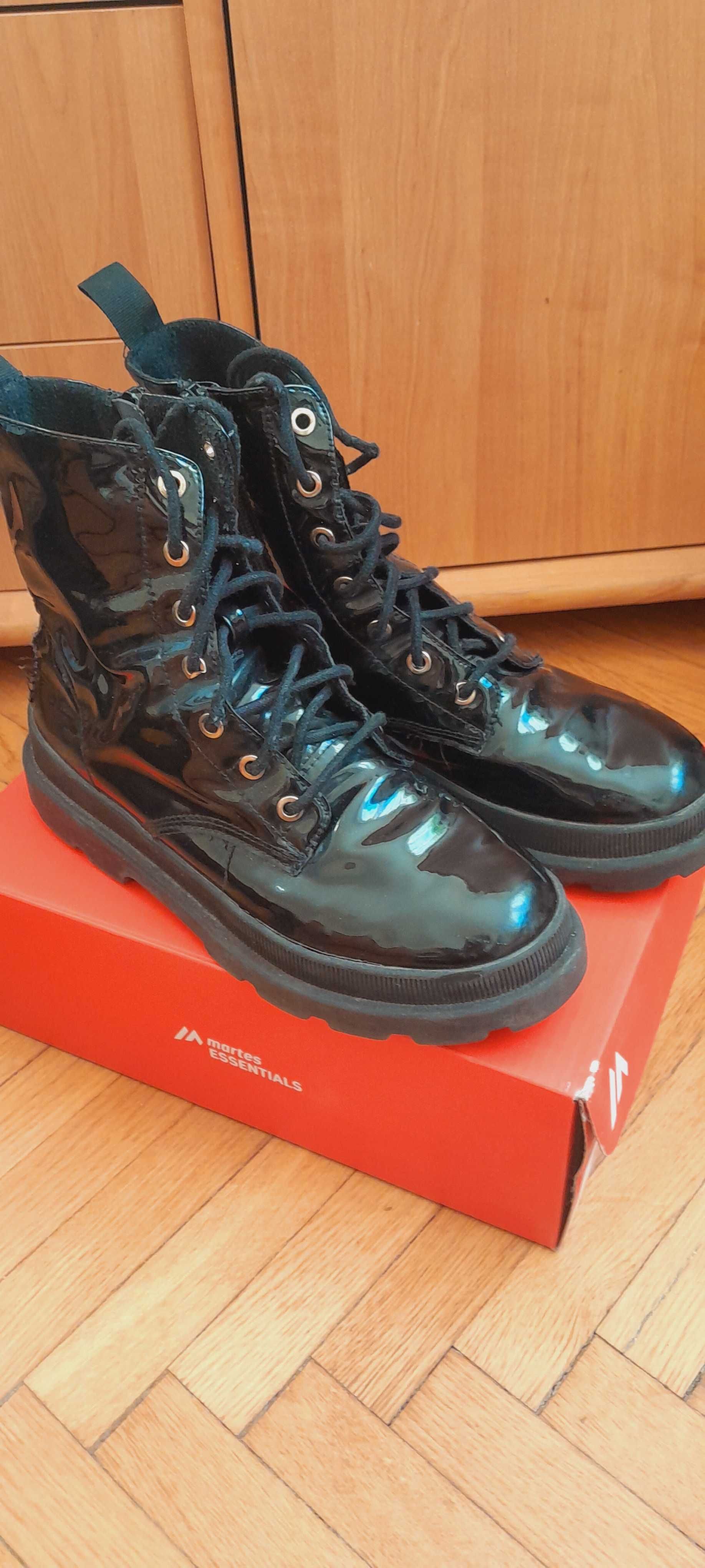 Botki zimowe lakierowane H&M 38