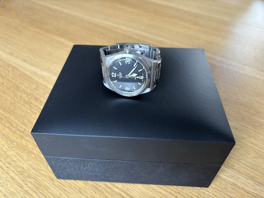 Tudor Ranger Full set