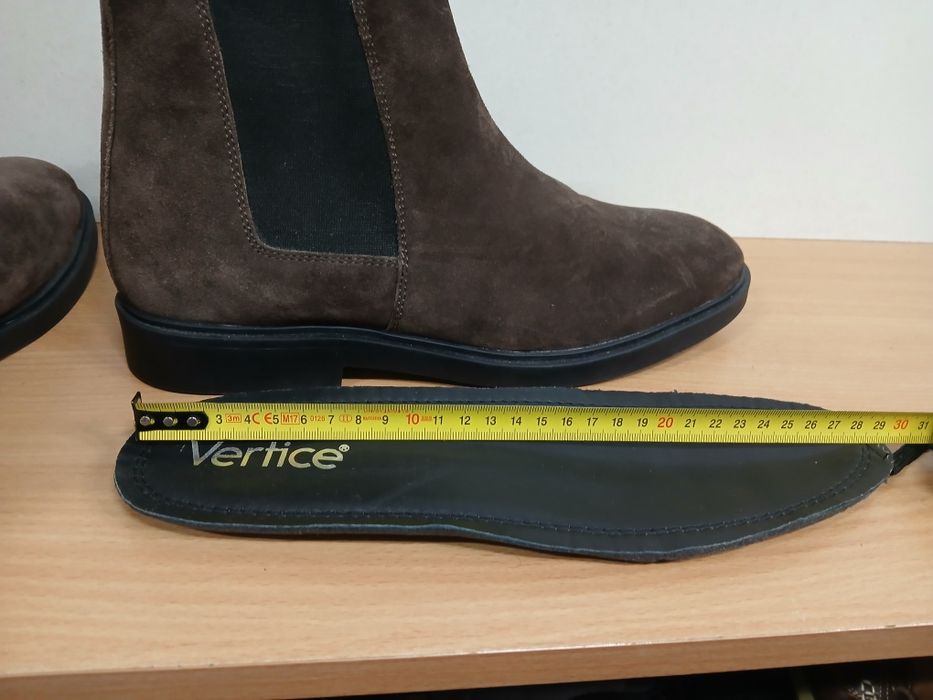 Челсі  44 р/29см Нові  шкіряні   чоботи