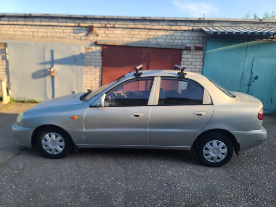 Продам дэо сенс 2003гв газ бензин