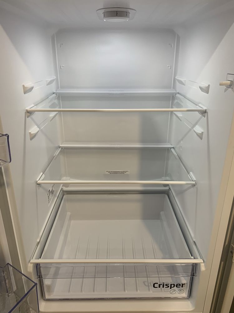 Холодильник Beko BCSA240K3SN