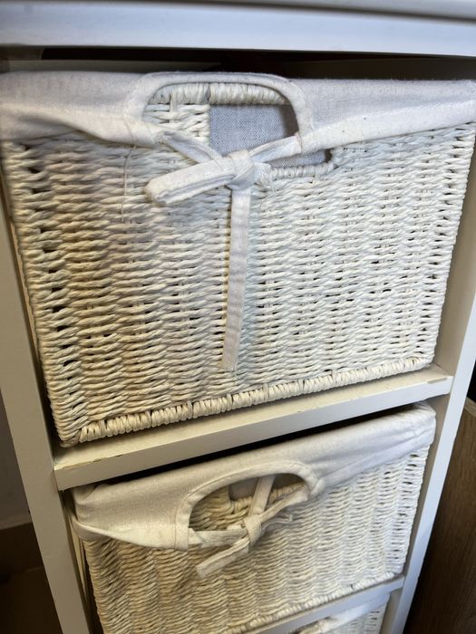 Szafka drewniana z koszykami