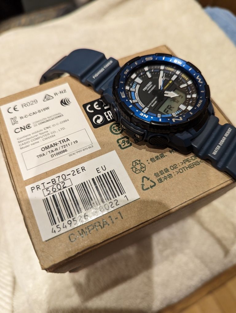 Годинник Casio pro trek.