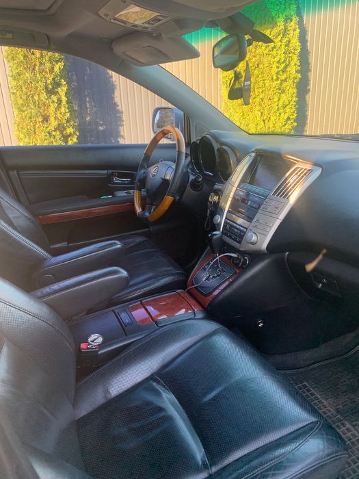 Продам автомобіль Lexus