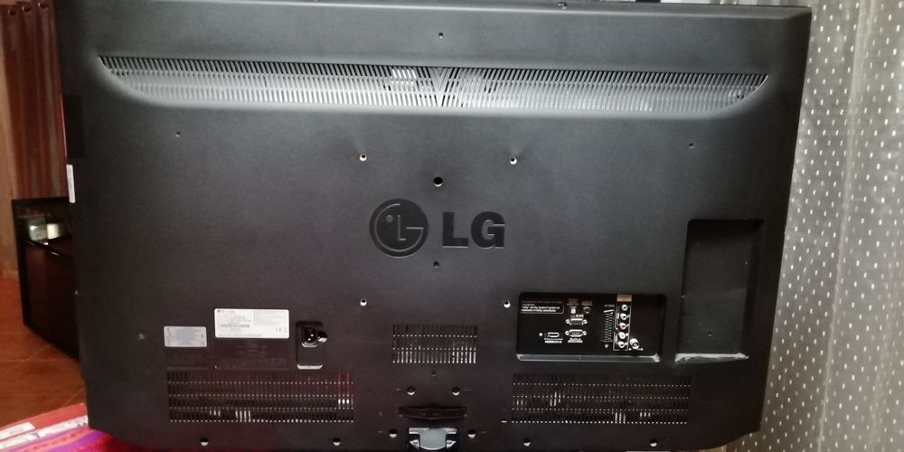 Tv LG 42LD450 para peças.