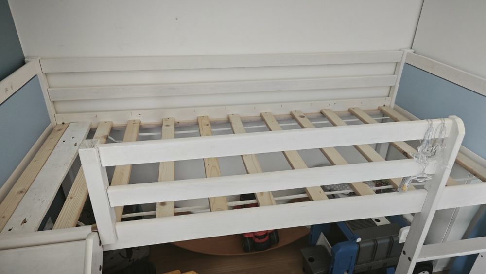 Łóżko 180x80 zjeżdżalnia