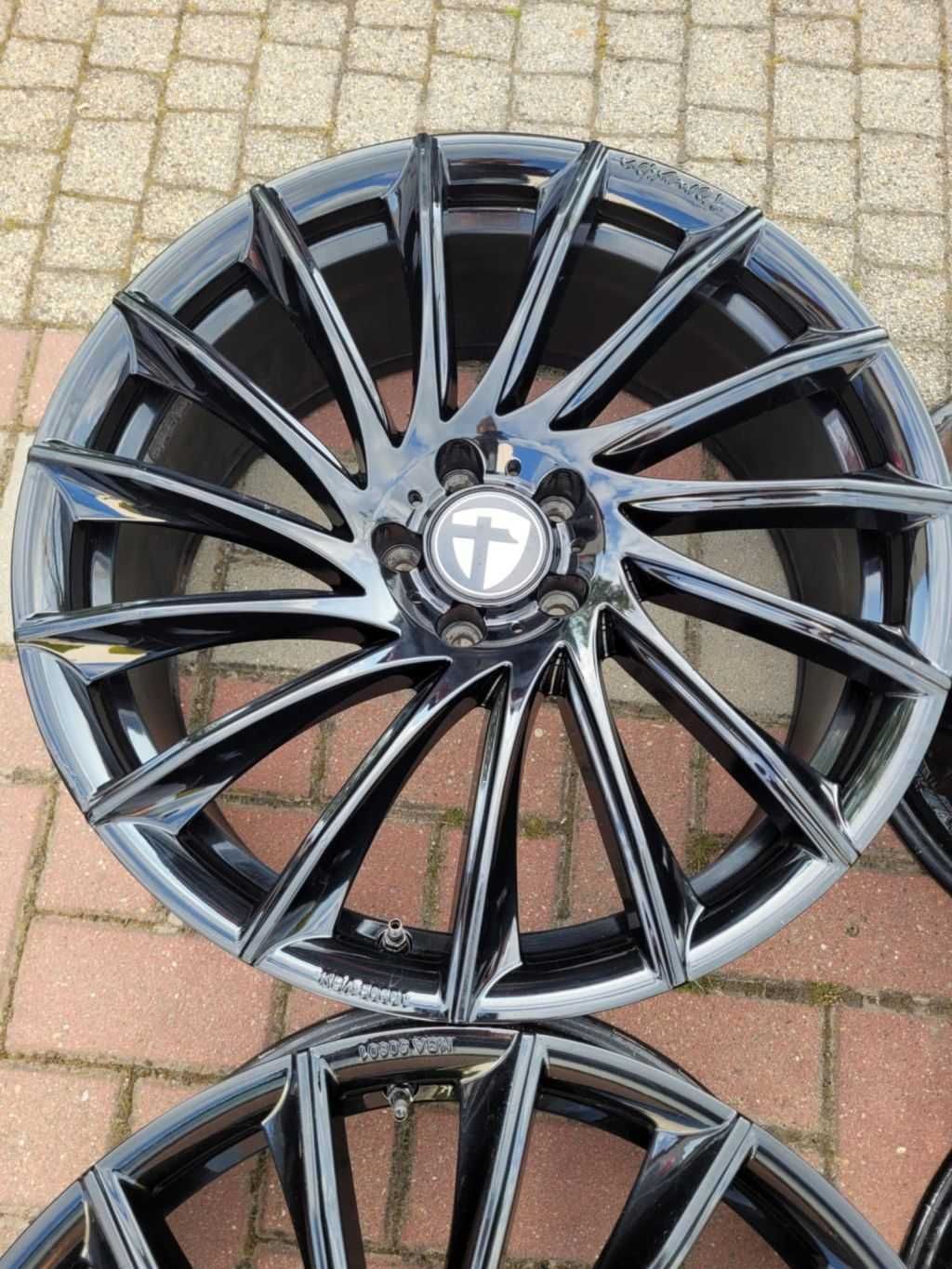 Felgi Aluminiowe Tomason TN16 20cali 5X112 8,5J ET30 Idealne Polecam !