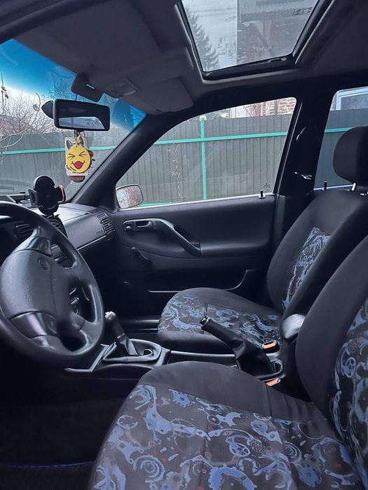 Wolksvagen Passat B4 1,8 моно інжектор