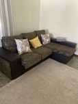 Sofa 3 lugares com 2 pousa pes