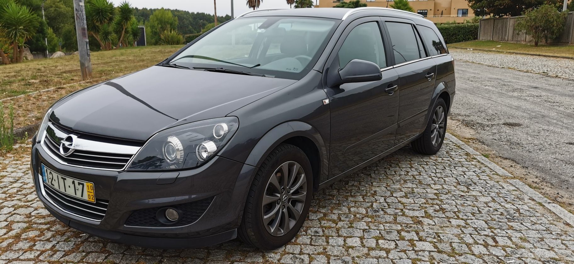 Opel Astra H caravan 1.7cdti cosmo plus. 110cv de 2010