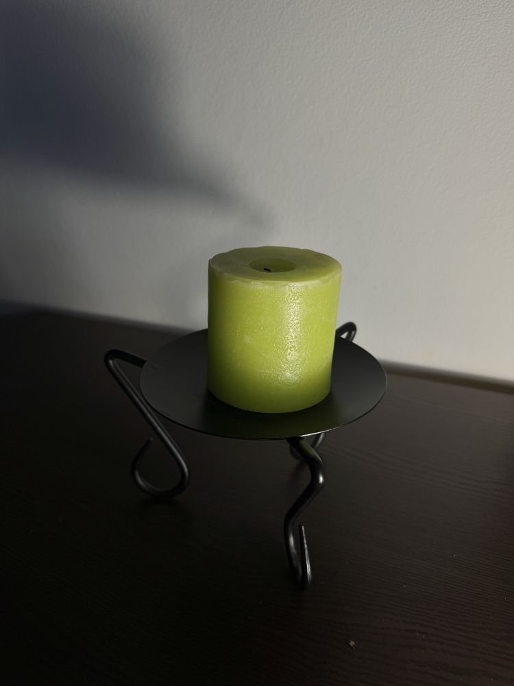 Porta velas em metal