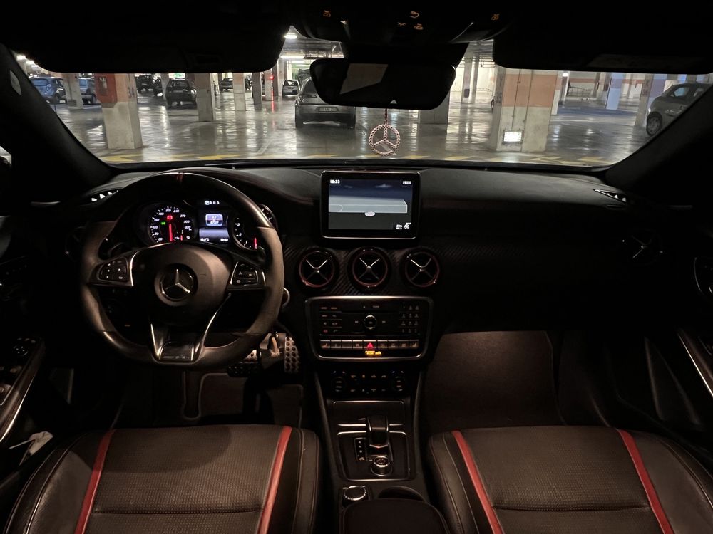 Mercedes-Benz A45 AMG 4MATIC