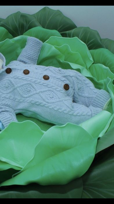 Вязаный теплый  комбинезон человечек