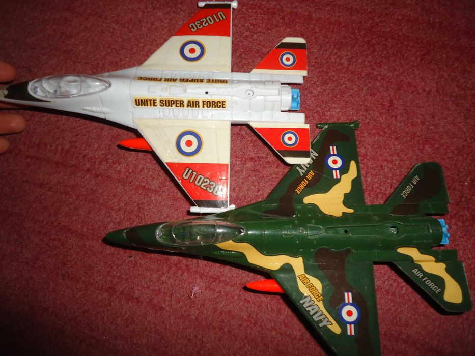 игрушка  Самолет