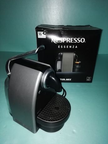 Máquina de café Nespresso - Krups.