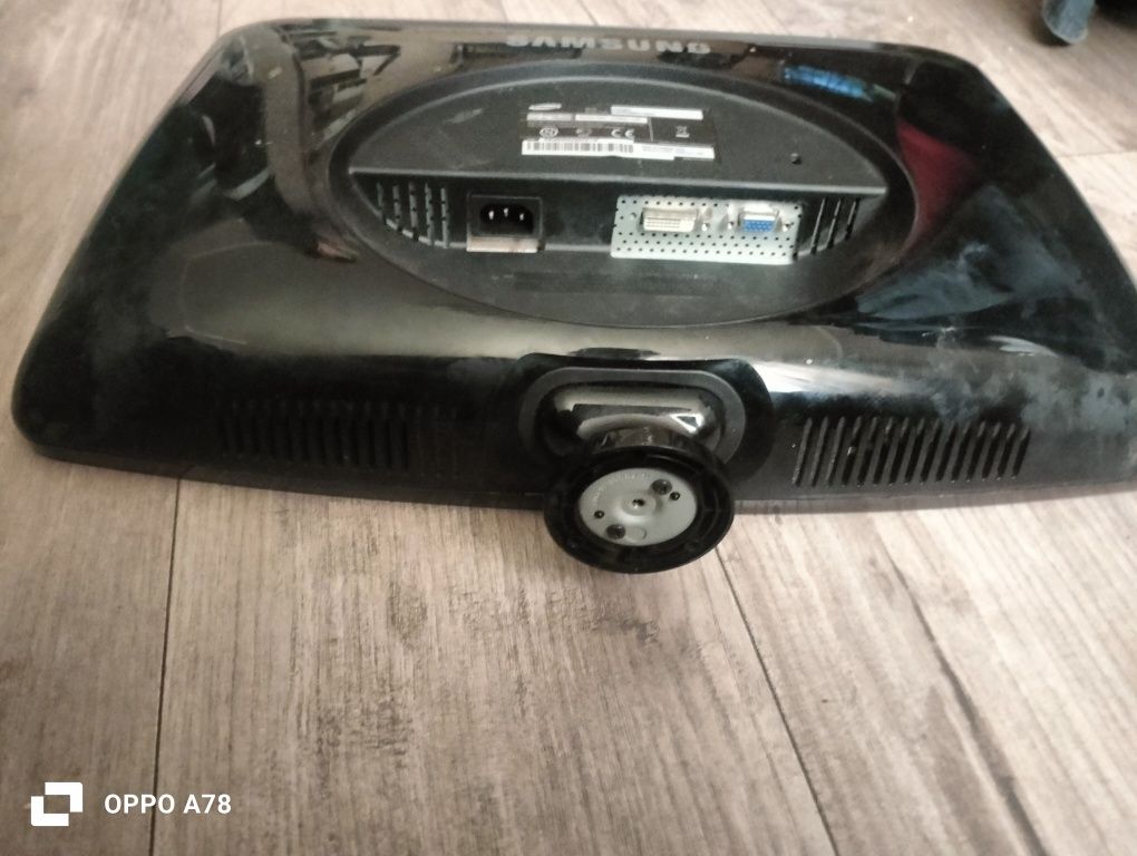 Монитор Samsung 2032BW