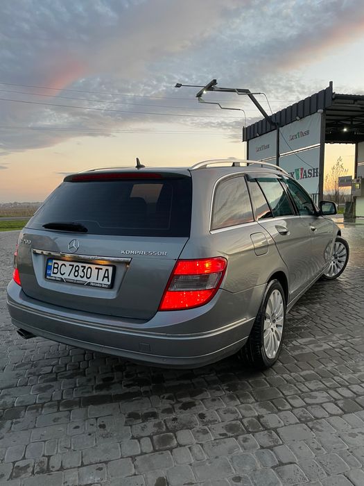 Mercedes-Benz c200 s204 2008р