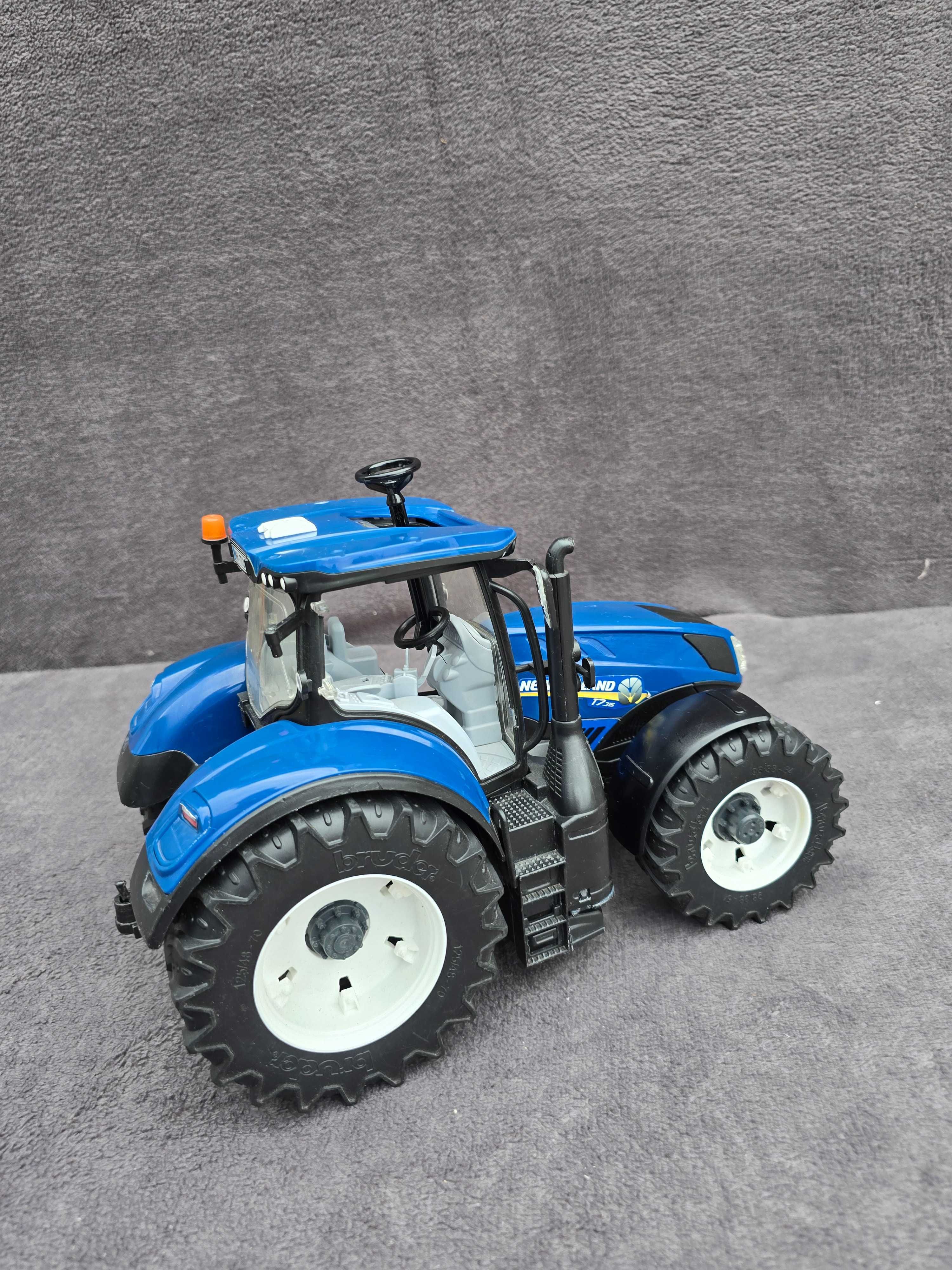 Bruder Traktor New Holland T7.315