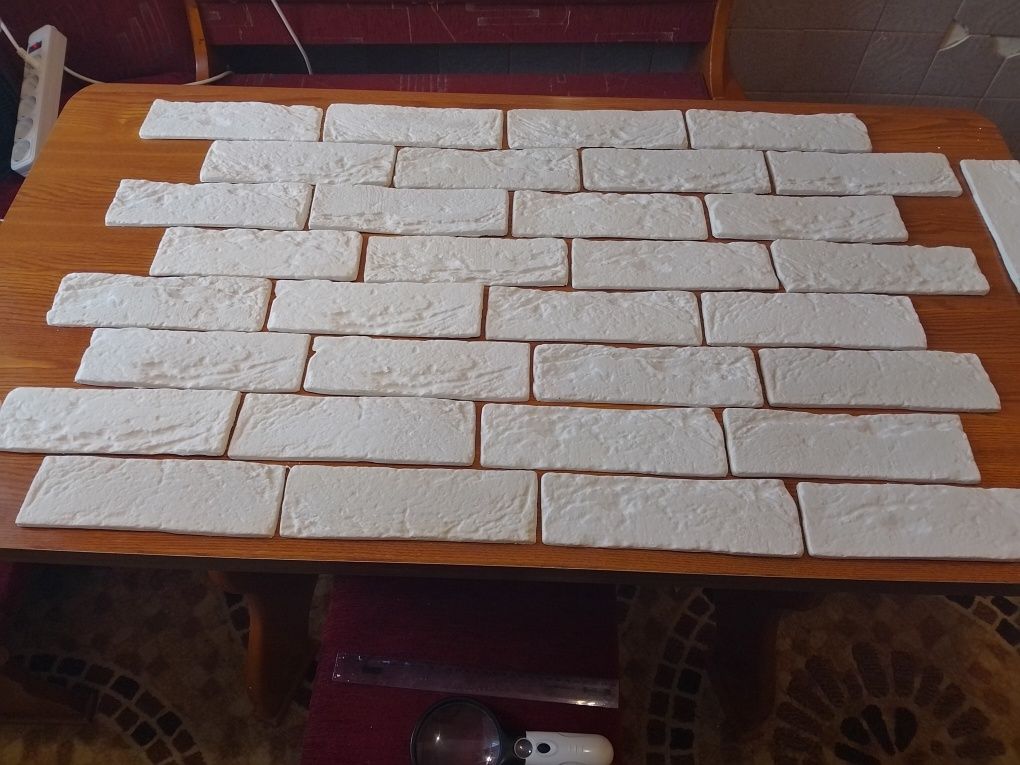 Продам плитку гіпсову