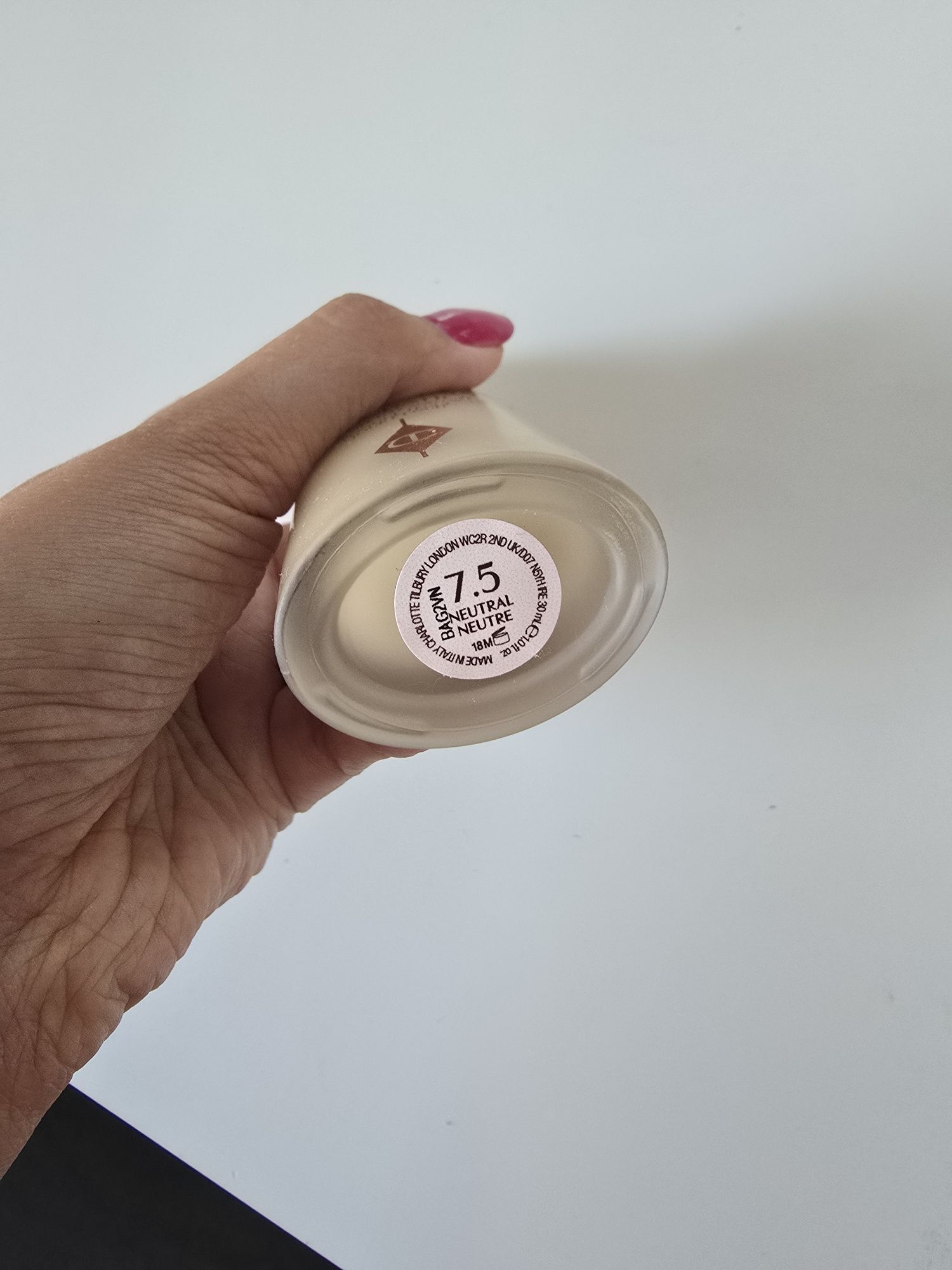Podkład Charlotte tilbury 7.5